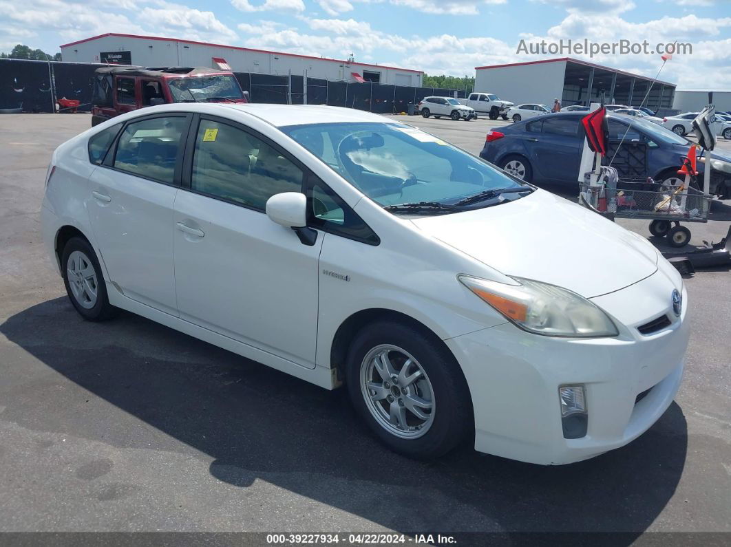 2011 Toyota Prius Two White vin: JTDKN3DU8B5336588