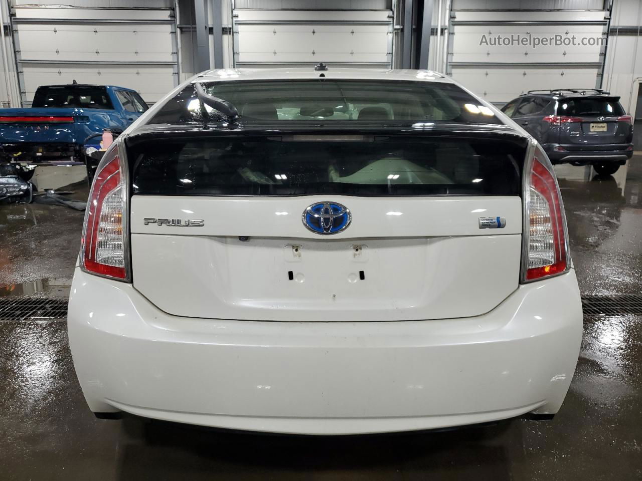 2012 Toyota Prius  Белый vin: JTDKN3DU8C5503968