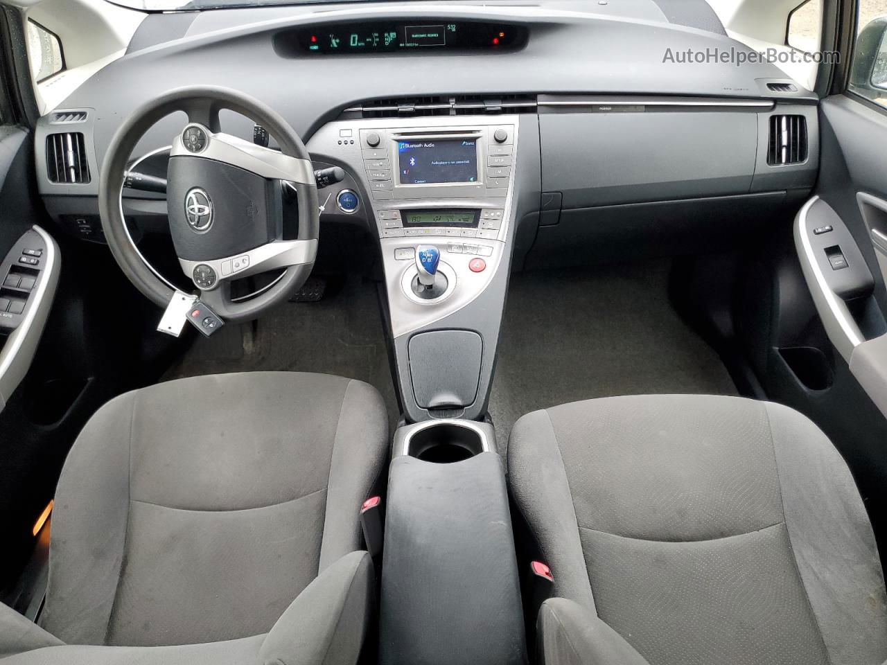 2013 Toyota Prius  Серебряный vin: JTDKN3DU8D1718579