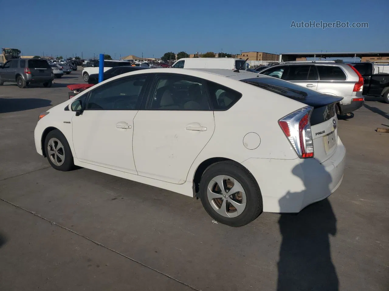 2013 Toyota Prius  White vin: JTDKN3DU8D5658537