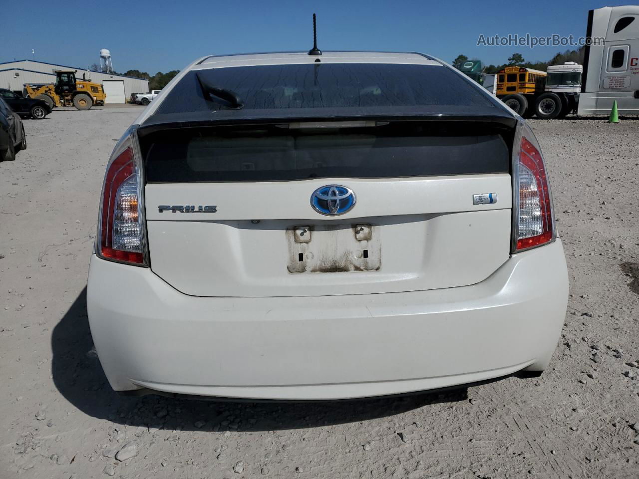 2013 Toyota Prius  White vin: JTDKN3DU8D5663091