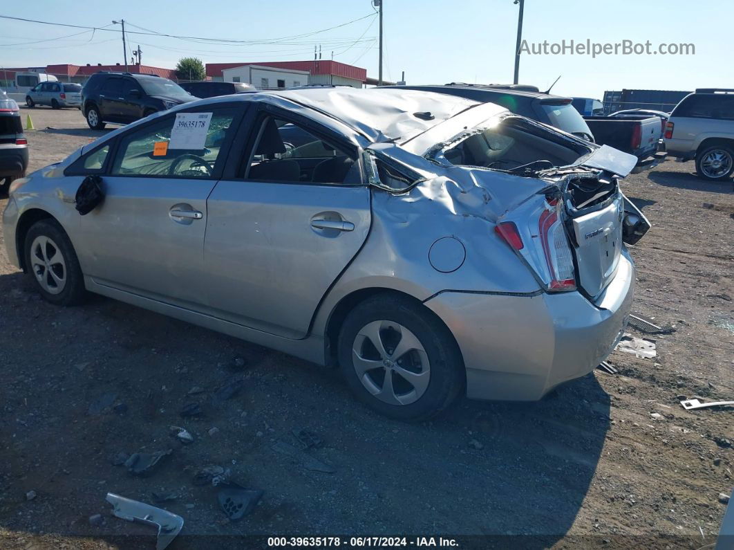 2013 Toyota Prius Three Silver vin: JTDKN3DU8D5688461