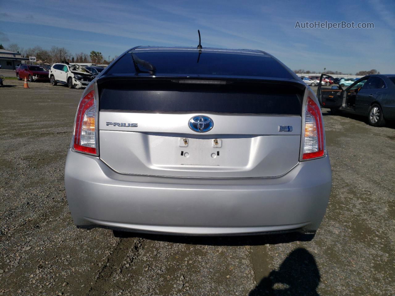 2014 Toyota Prius  Silver vin: JTDKN3DU8E0369110