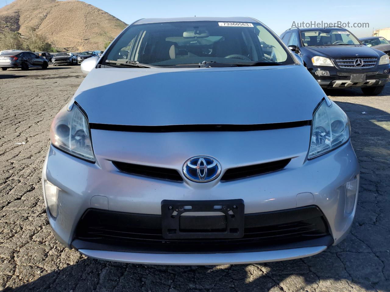 2014 Toyota Prius  Silver vin: JTDKN3DU8E1765578