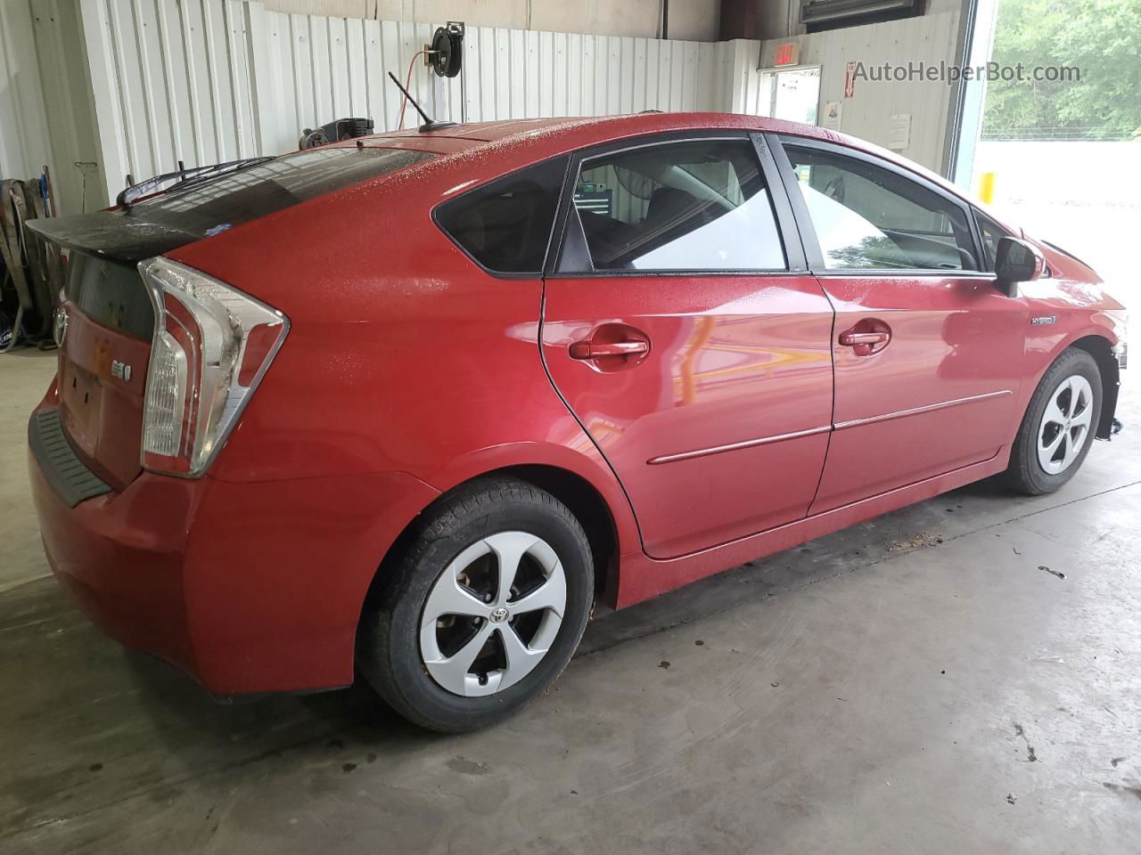 2015 Toyota Prius  Red vin: JTDKN3DU8F1933527