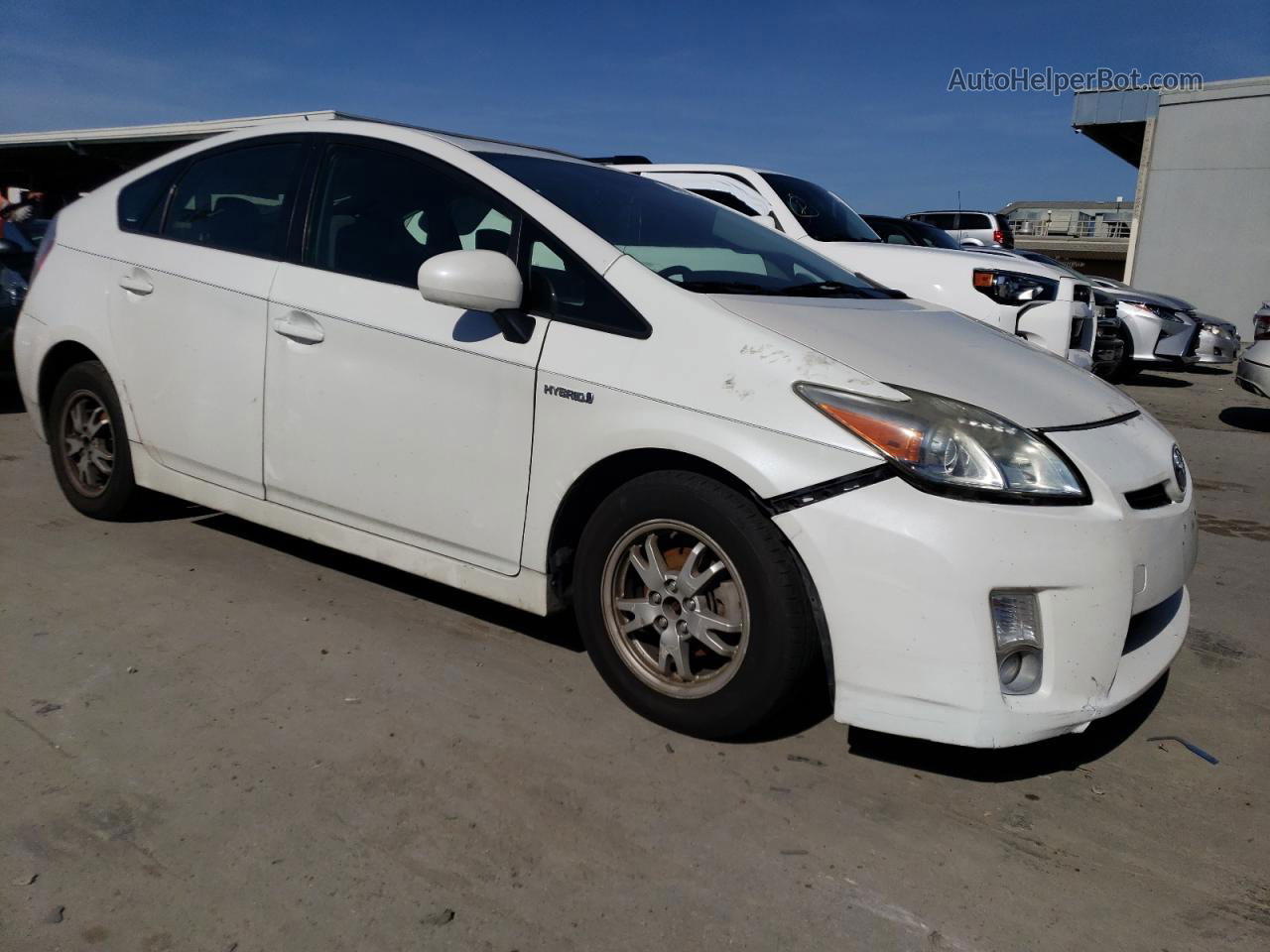 2011 Toyota Prius  White vin: JTDKN3DU9B0260117