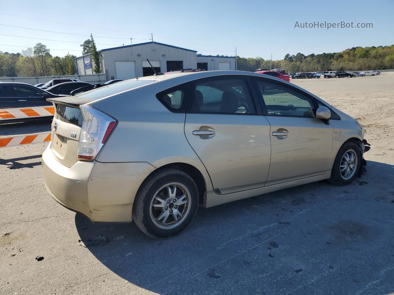 2011 Toyota Prius  Золотой vin: JTDKN3DU9B1322934