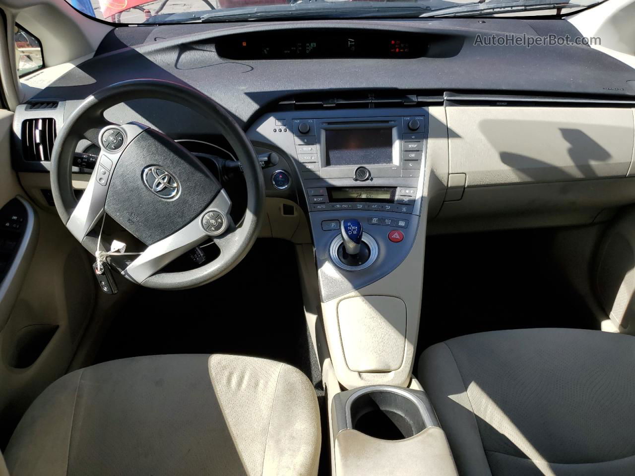 2013 Toyota Prius  Красный vin: JTDKN3DU9D0352038