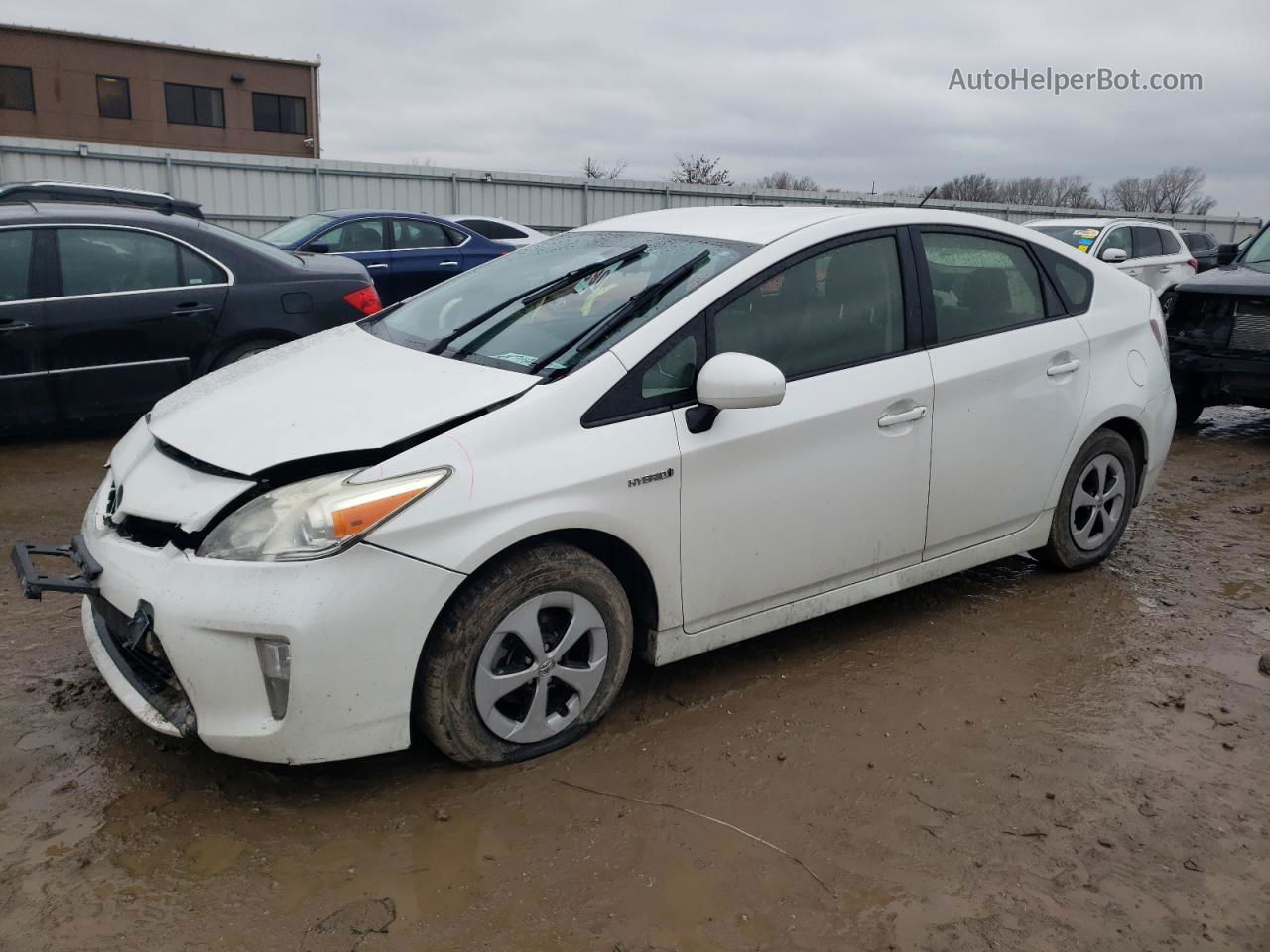 2013 Toyota Prius  White vin: JTDKN3DU9D5663102