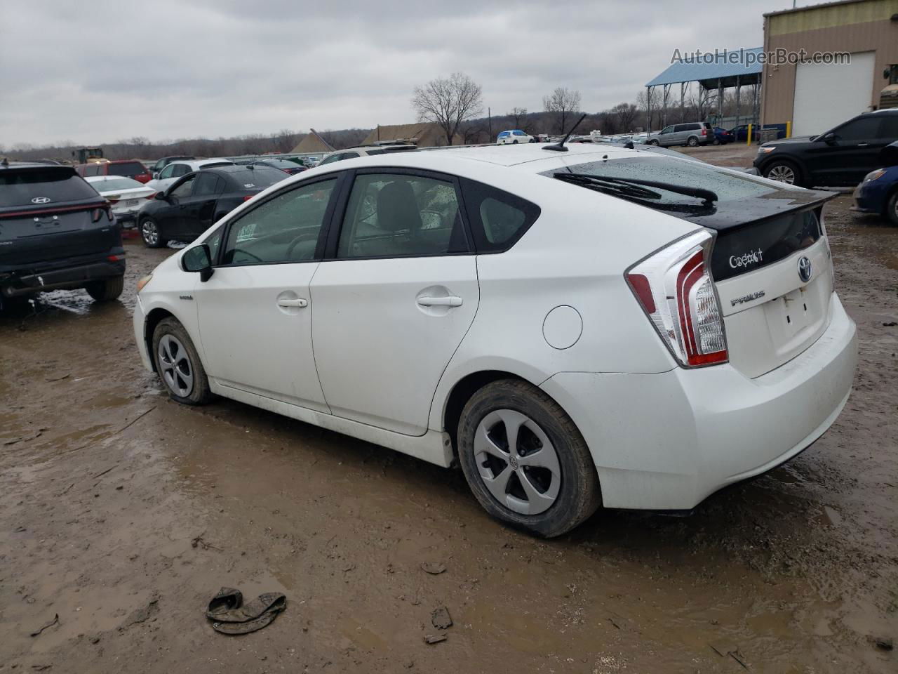 2013 Toyota Prius  White vin: JTDKN3DU9D5663102