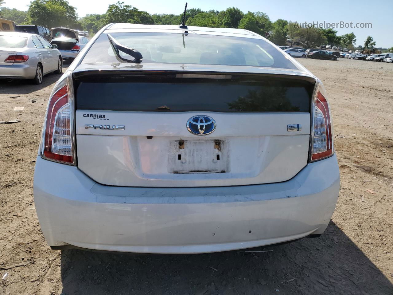 2014 Toyota Prius  White vin: JTDKN3DU9E1754881