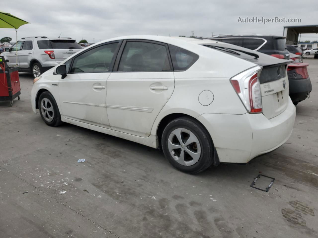 2014 Toyota Prius  White vin: JTDKN3DU9E1763712