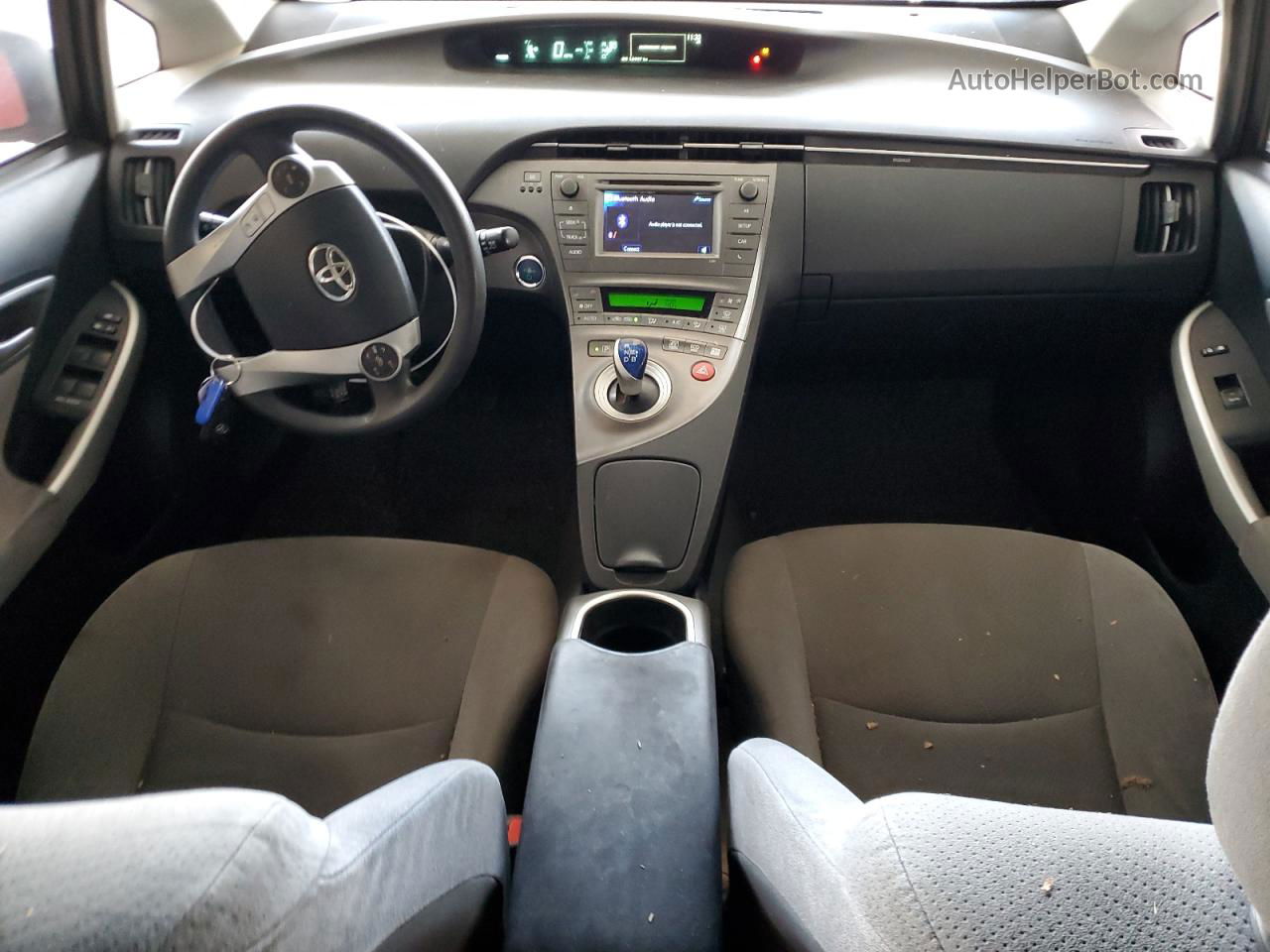 2014 Toyota Prius  Красный vin: JTDKN3DU9E1808096