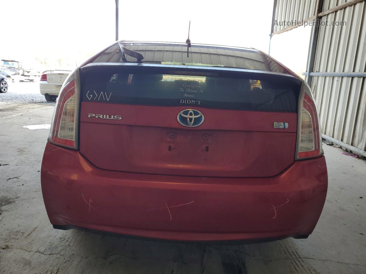 2014 Toyota Prius  Красный vin: JTDKN3DU9E1808096