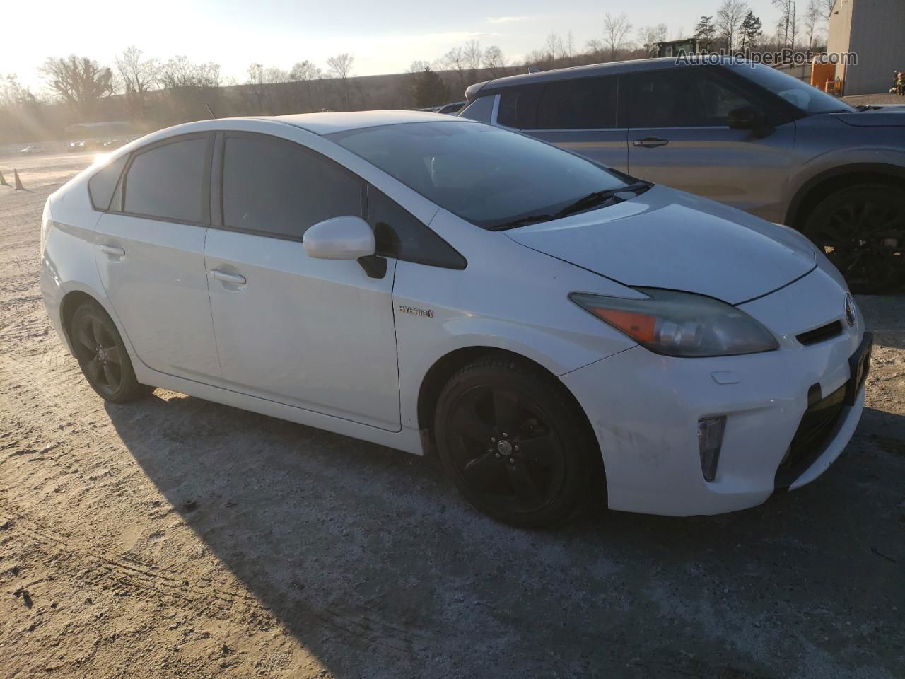 2014 Toyota Prius  White vin: JTDKN3DU0E1742571