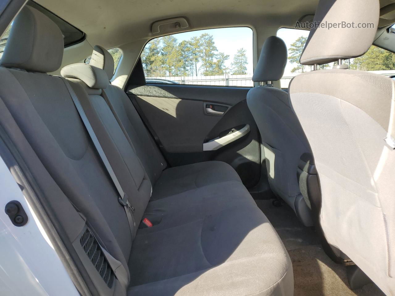 2013 Toyota Prius  Белый vin: JTDKN3DUXD1730006