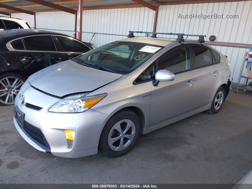 2014 Toyota Prius Two Серебряный vin: JTDKN3DUXE1739547