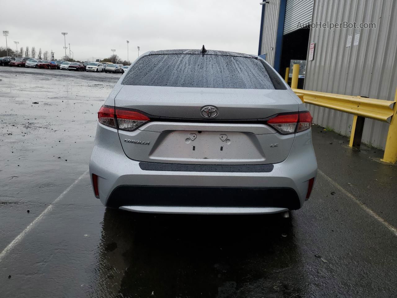 2020 Toyota Corolla Le Gray vin: JTDVPRAEXLJ074010