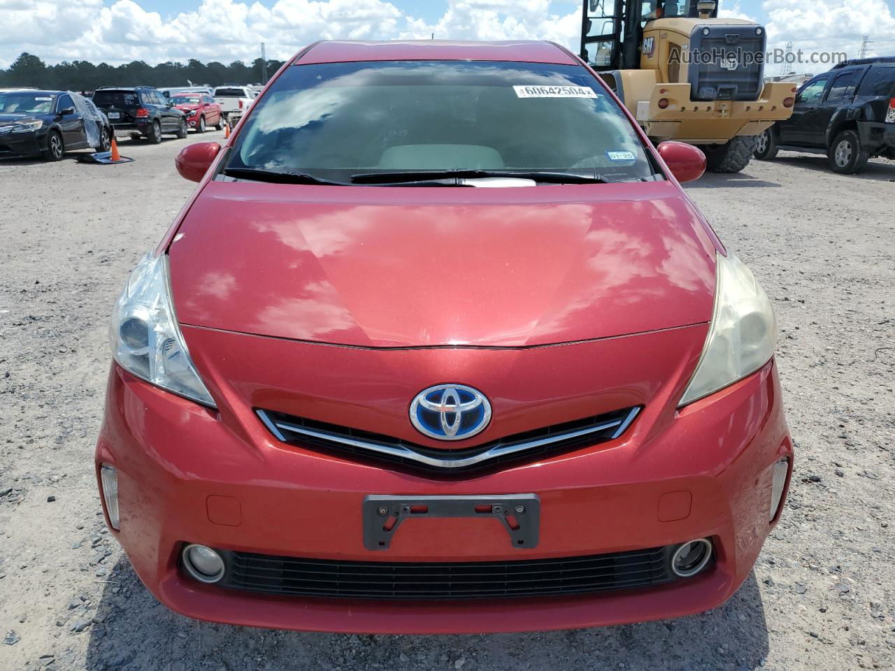 2013 Toyota Prius V  Red vin: JTDZN3EU1D3200282