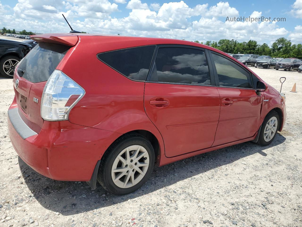 2013 Toyota Prius V  Красный vin: JTDZN3EU1D3200282