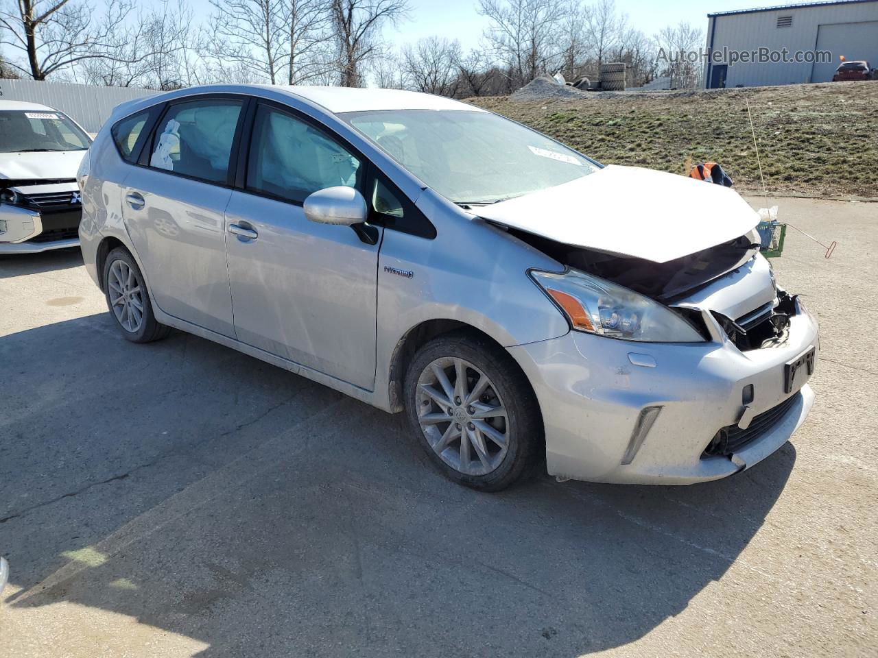 2013 Toyota Prius V  Silver vin: JTDZN3EU1D3238434