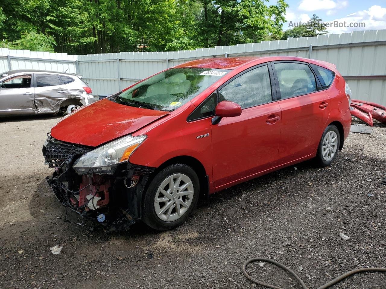 2014 Toyota Prius V  Red vin: JTDZN3EU1E3360180