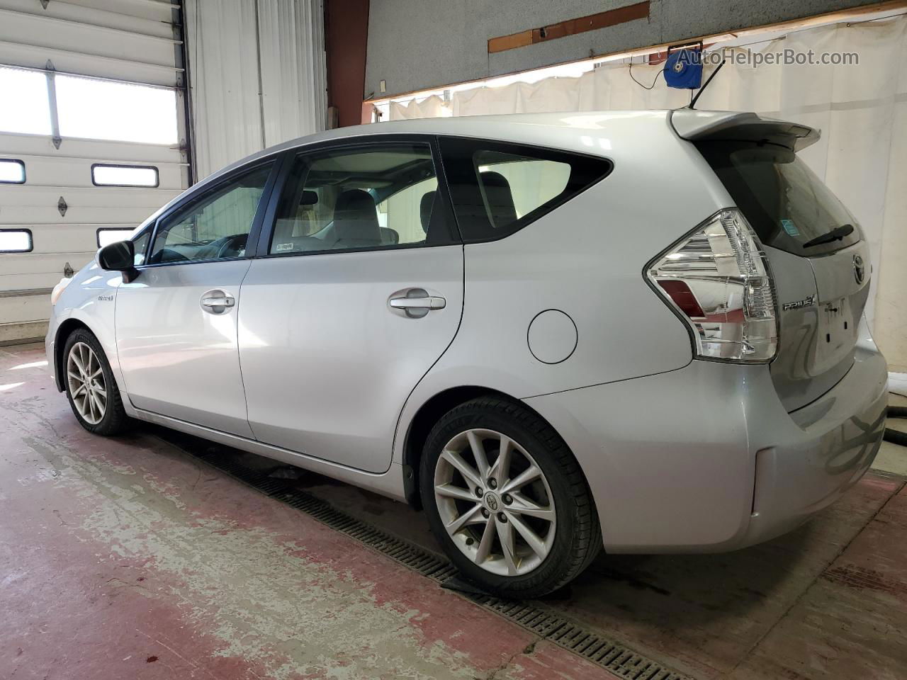 2012 Toyota Prius V  Silver vin: JTDZN3EU2C3028410