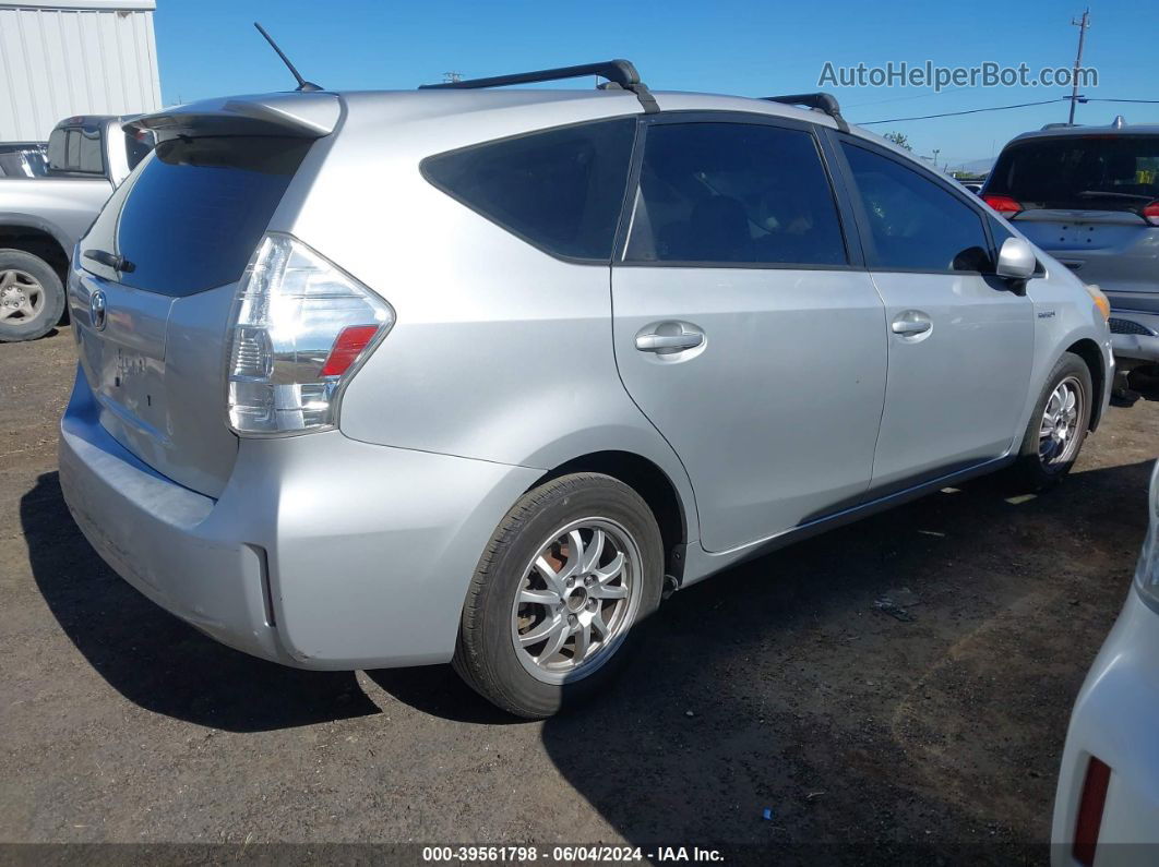 2012 Toyota Prius V Two Серебряный vin: JTDZN3EU2C3094892