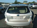 2012 Toyota Prius V Two Серебряный vin: JTDZN3EU2C3131178