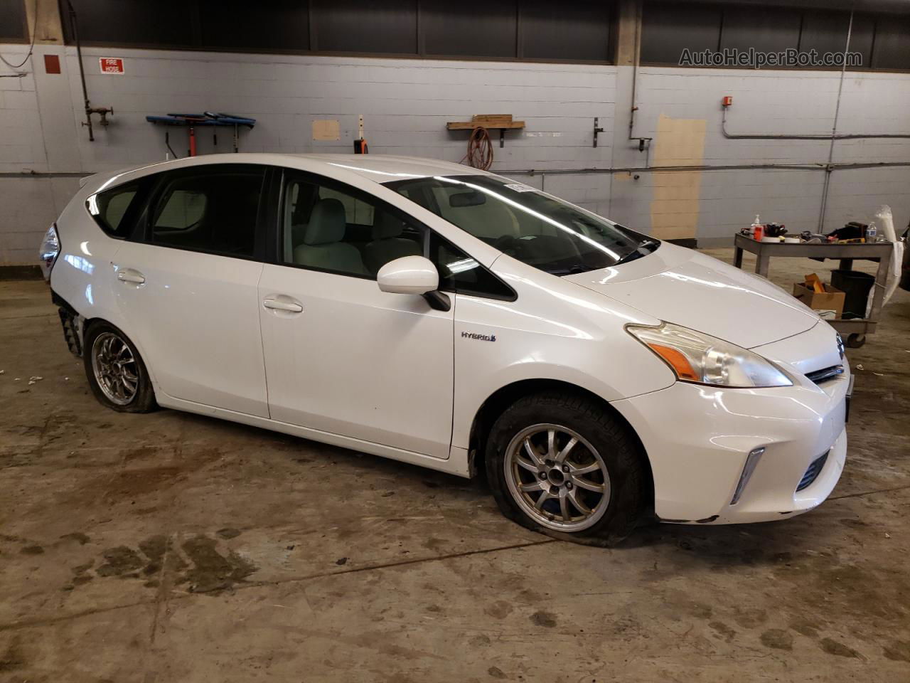 2012 Toyota Prius V  White vin: JTDZN3EU2C3164505