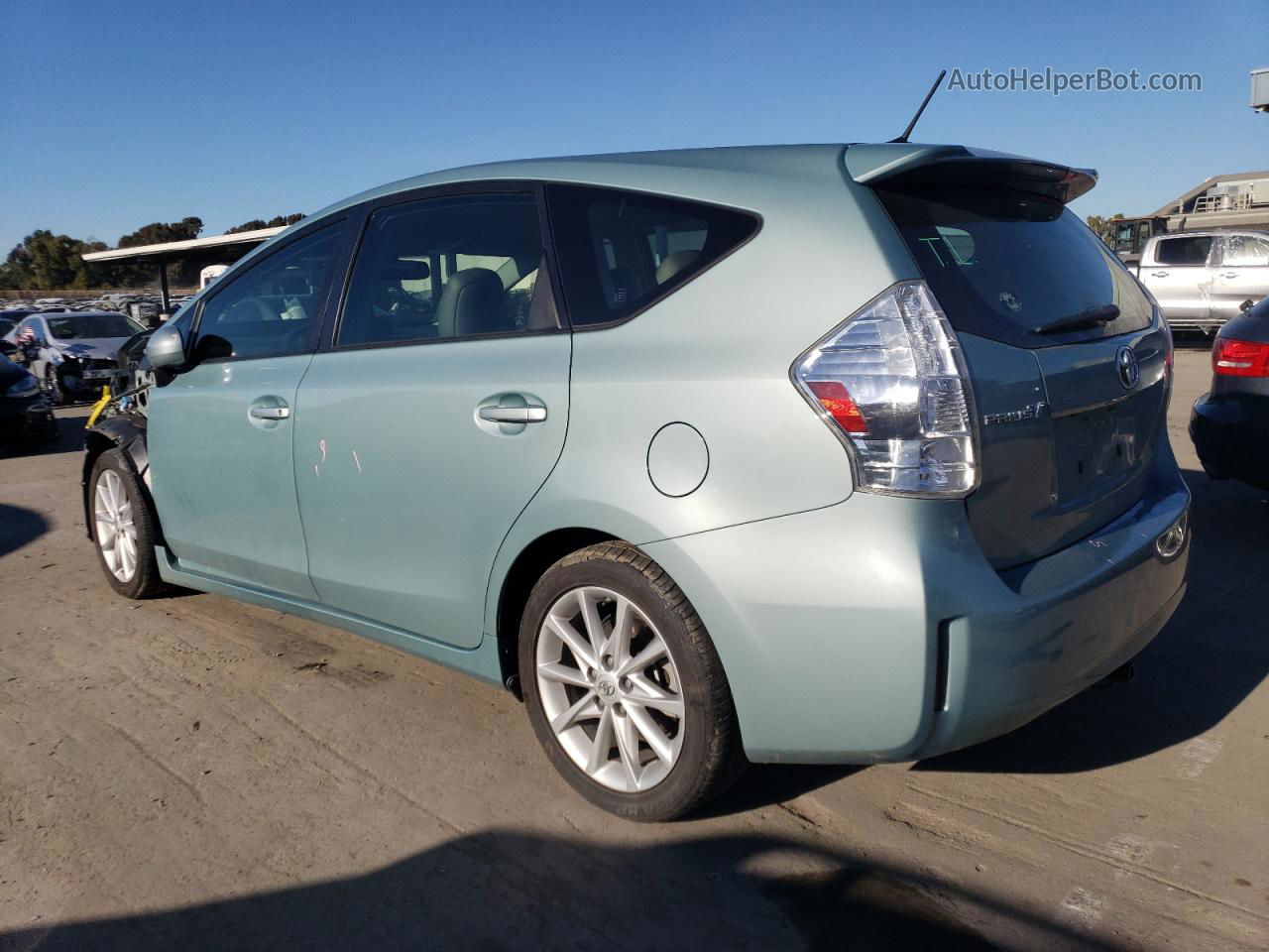 2013 Toyota Prius V  Silver vin: JTDZN3EU2D3209850