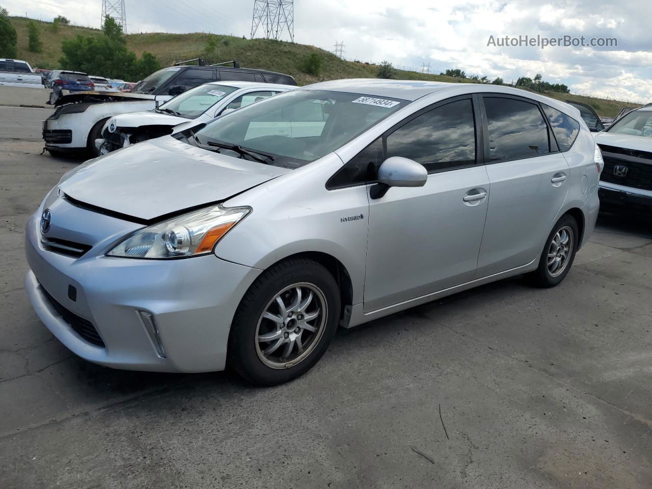 2013 Toyota Prius V  Серебряный vin: JTDZN3EU3D3239875