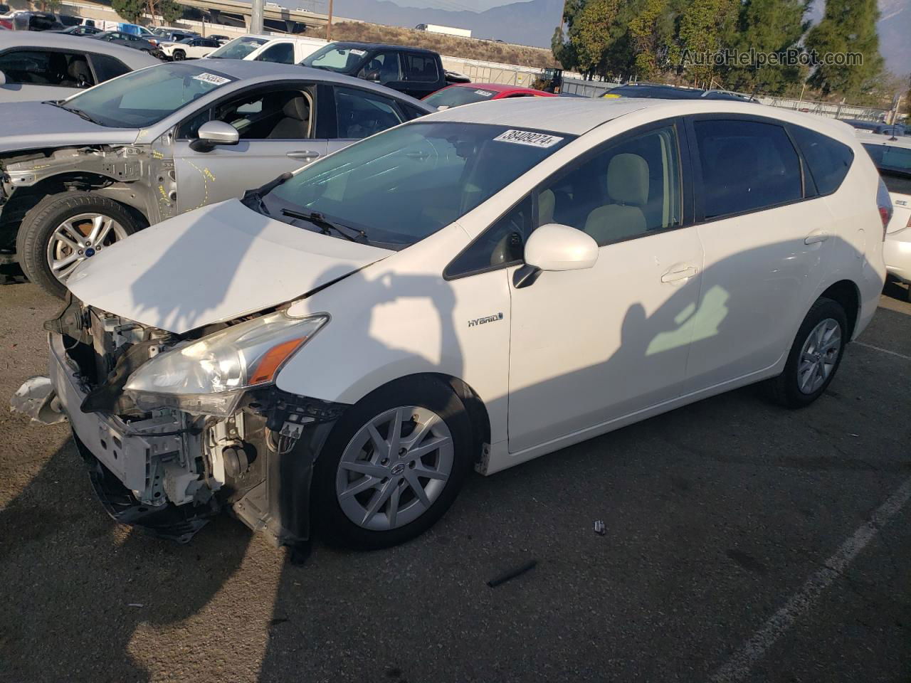 2013 Toyota Prius V  White vin: JTDZN3EU3D3261763