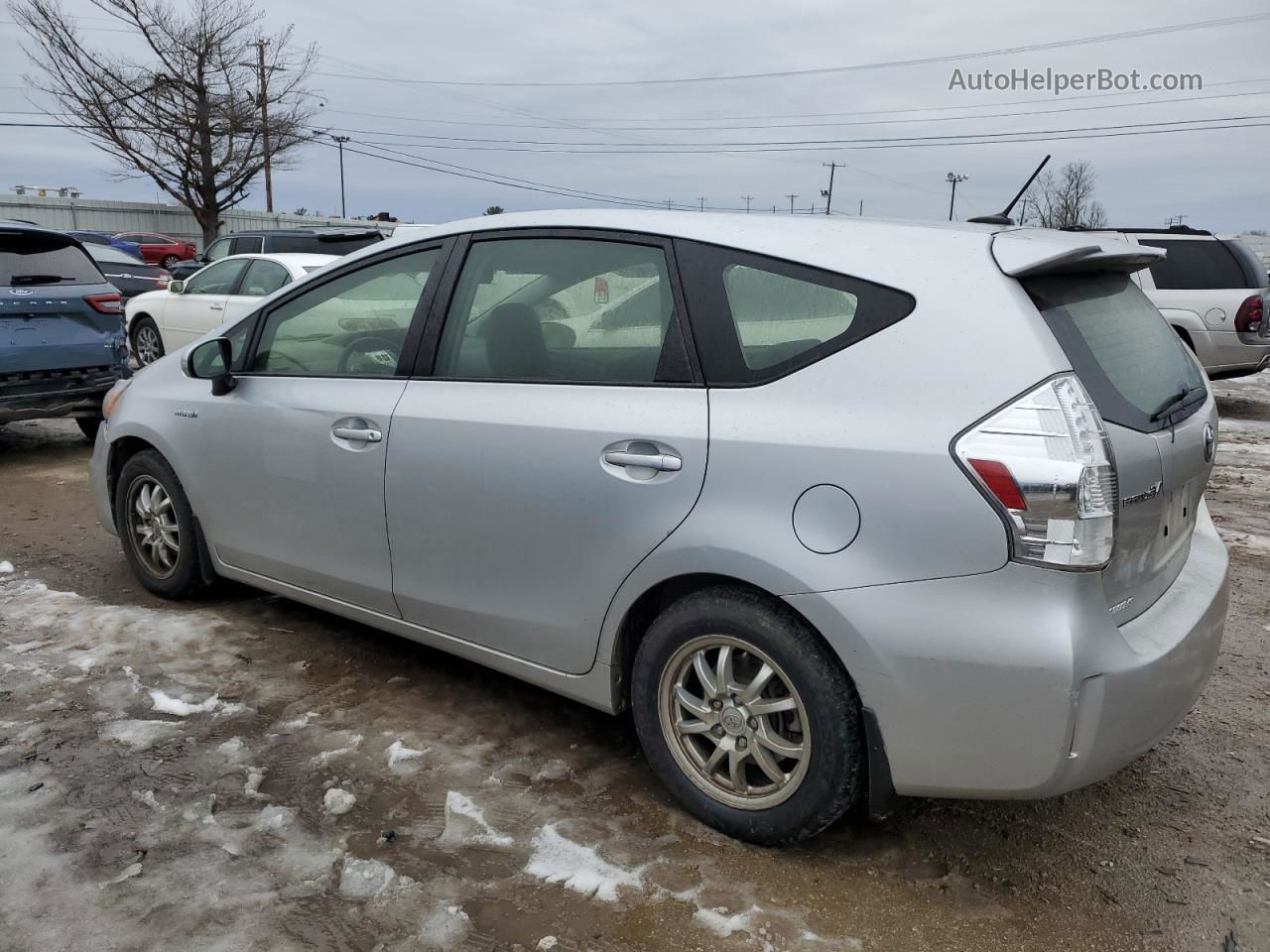 2014 Toyota Prius V  Silver vin: JTDZN3EU3E3295817