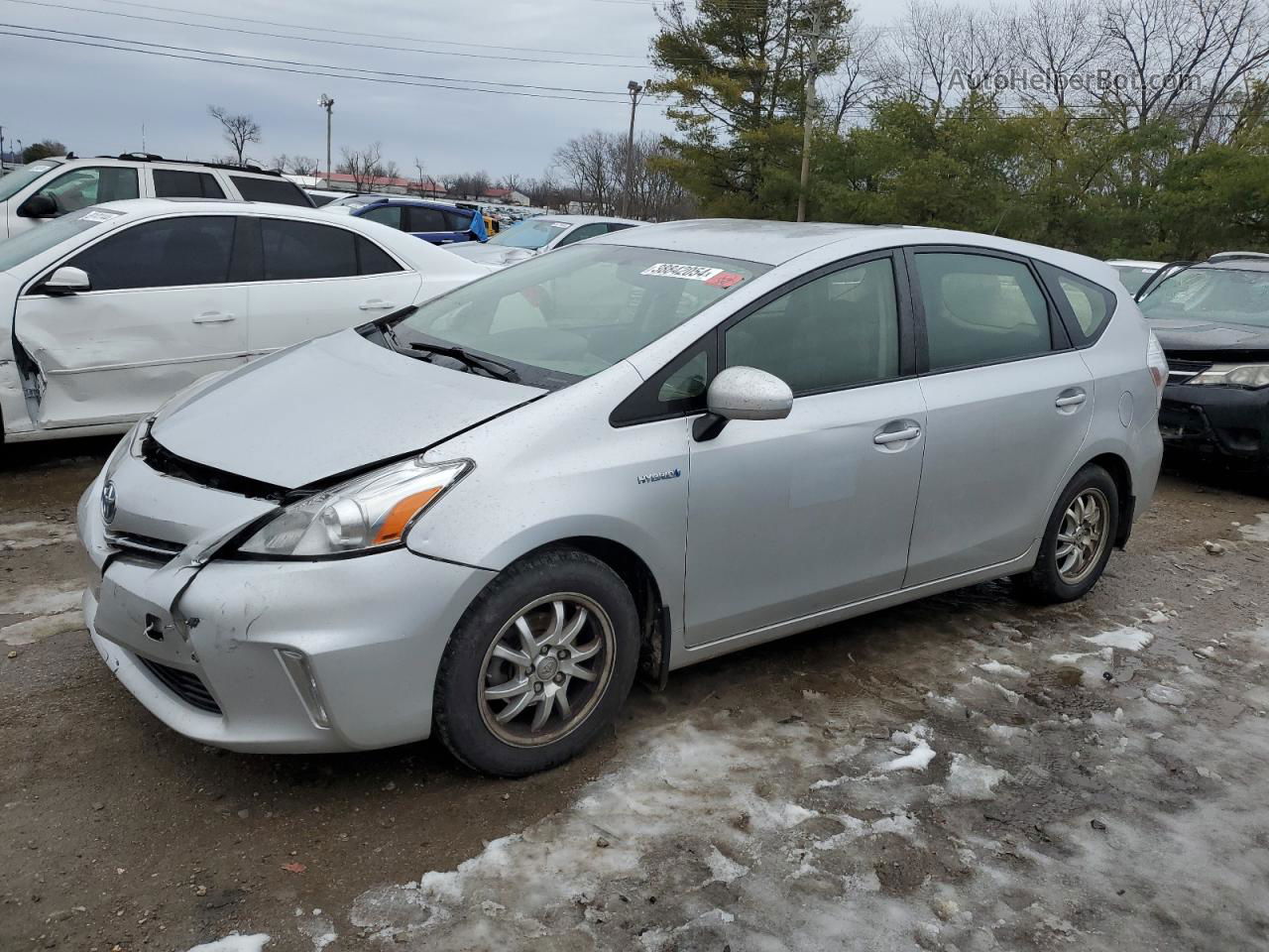 2014 Toyota Prius V  Silver vin: JTDZN3EU3E3295817