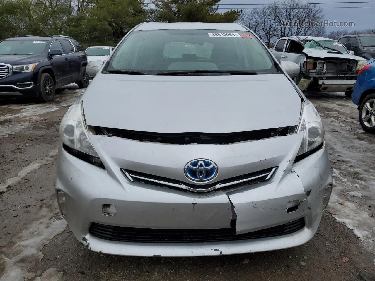 2014 Toyota Prius V  Silver vin: JTDZN3EU3E3295817