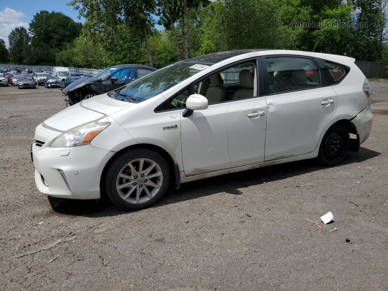 2013 Toyota Prius V  White vin: JTDZN3EU4D3211874