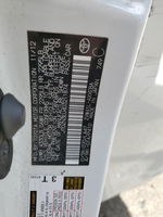 2013 Toyota Prius V  Белый vin: JTDZN3EU4D3211874