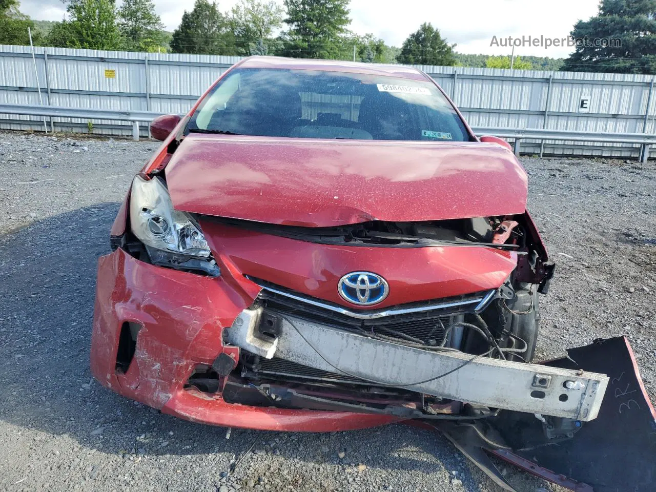 2013 Toyota Prius V  Red vin: JTDZN3EU4D3254112