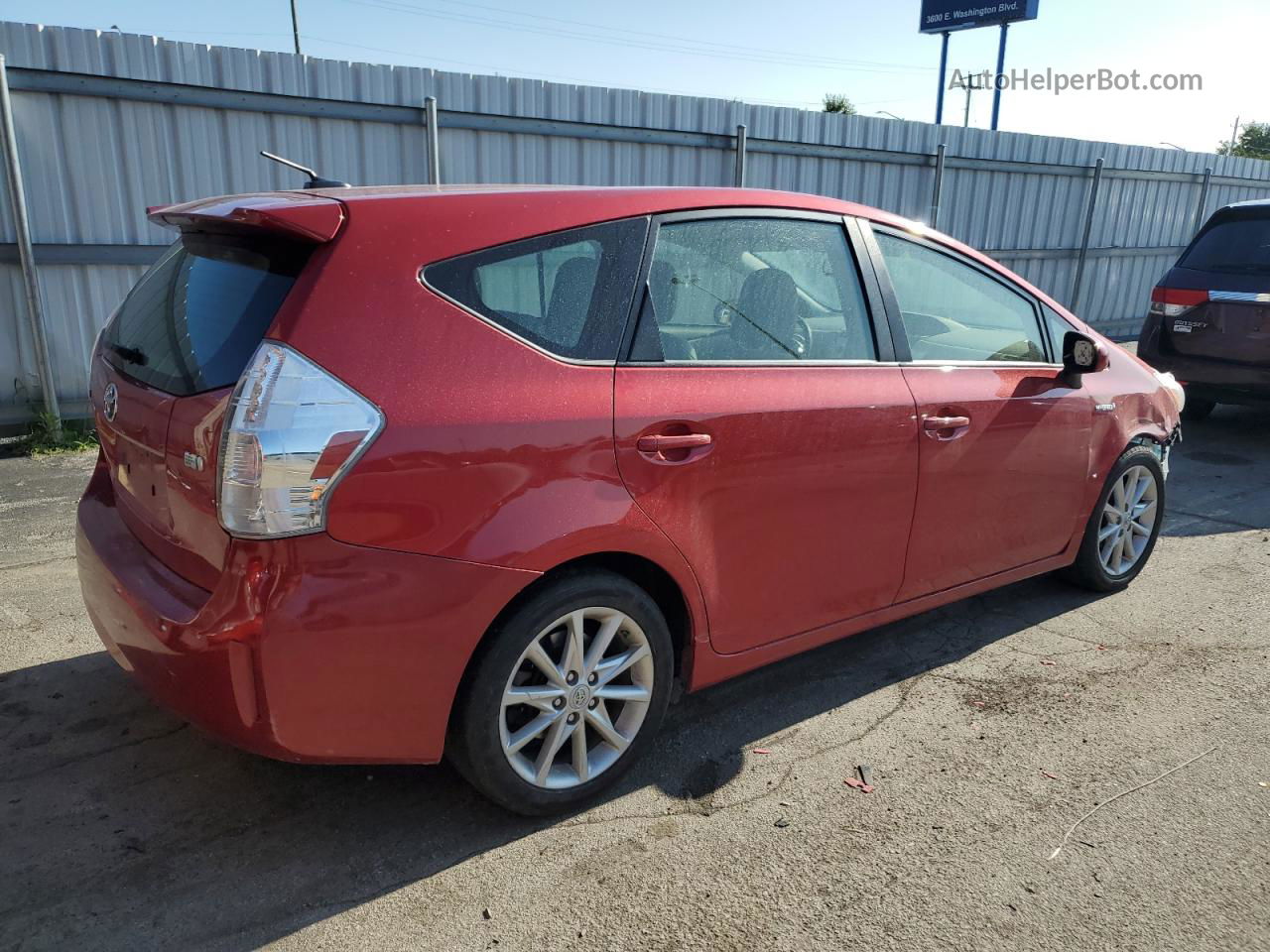 2012 Toyota Prius V  Red vin: JTDZN3EU5C3073082