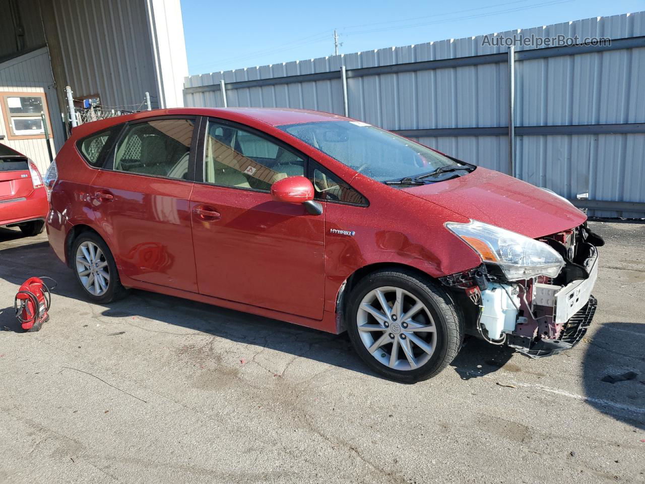 2012 Toyota Prius V  Red vin: JTDZN3EU5C3073082