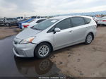 2012 Toyota Prius V Three Серебряный vin: JTDZN3EU5C3163350