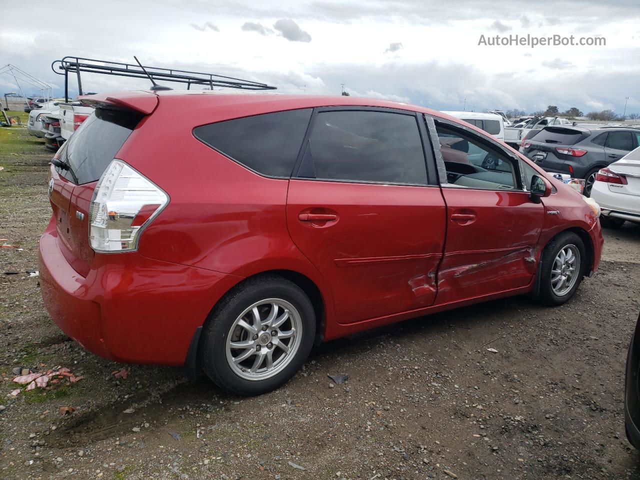 2013 Toyota Prius V  Красный vin: JTDZN3EU5D3198942