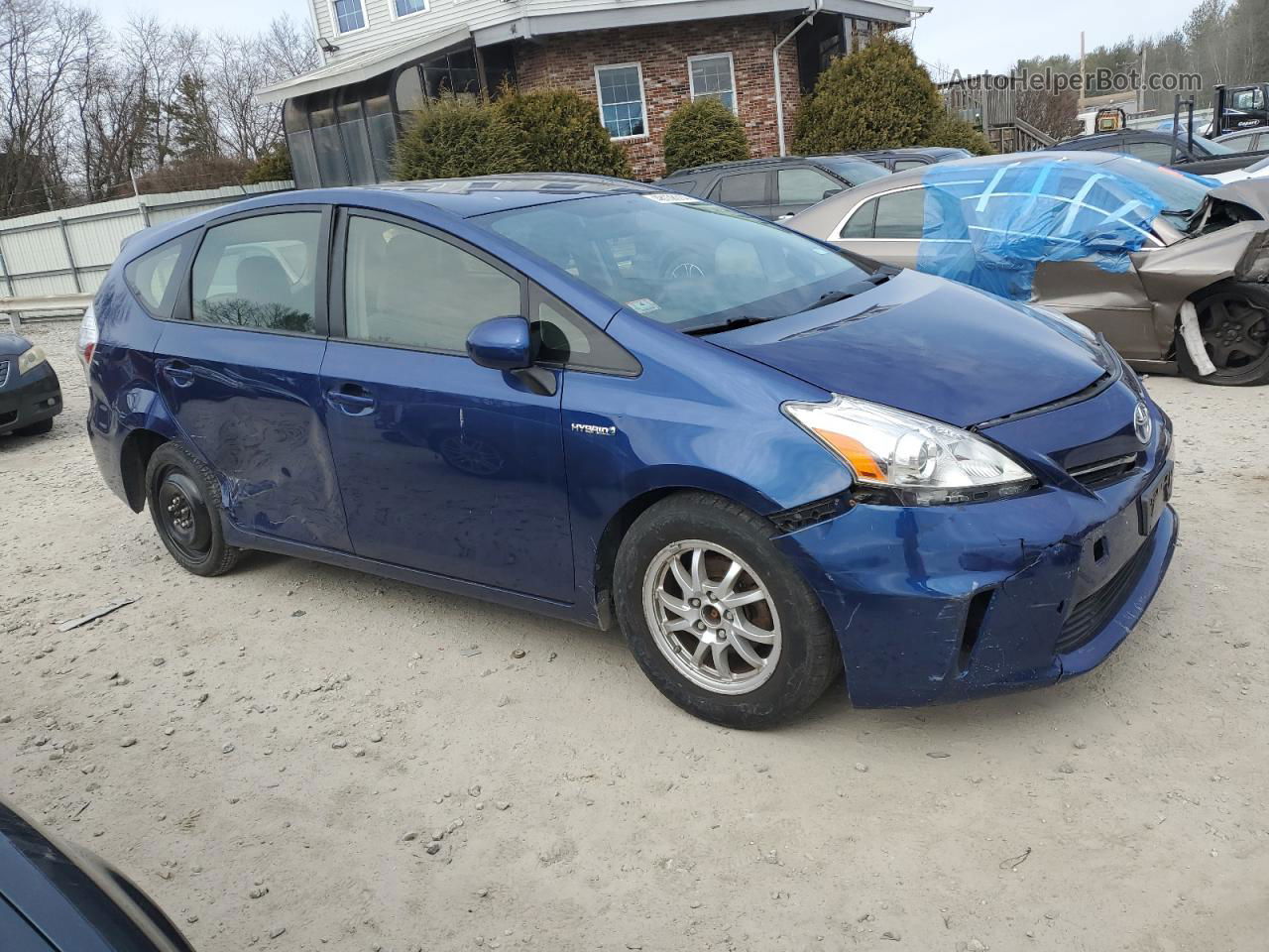 2013 Toyota Prius V  Синий vin: JTDZN3EU5D3199234