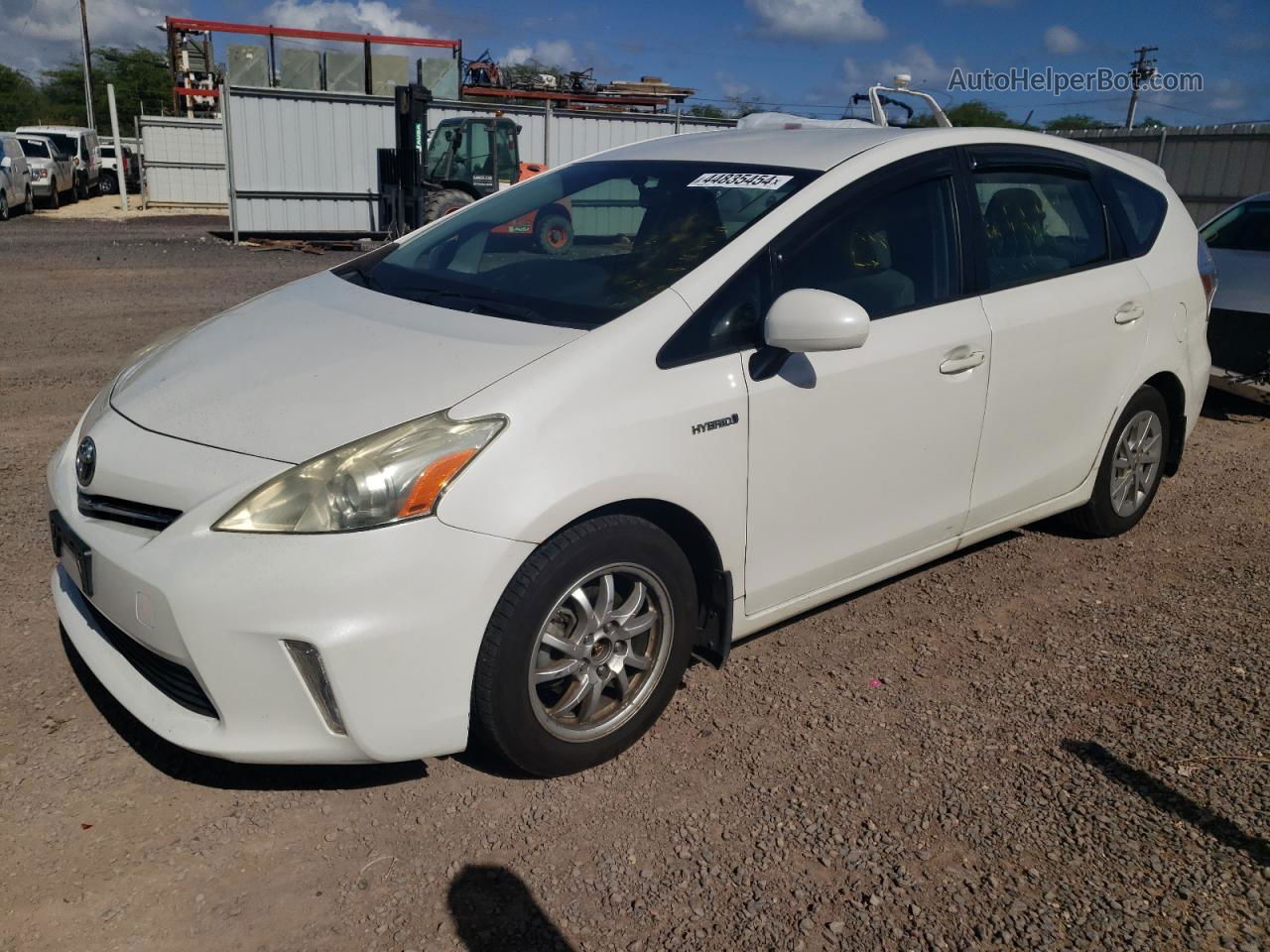 2013 Toyota Prius V  White vin: JTDZN3EU5D3200110