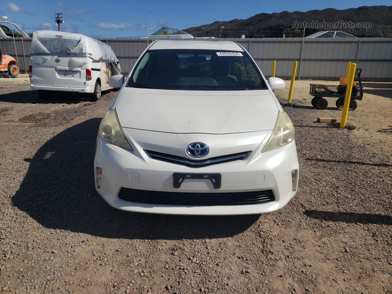 2013 Toyota Prius V  White vin: JTDZN3EU5D3200110