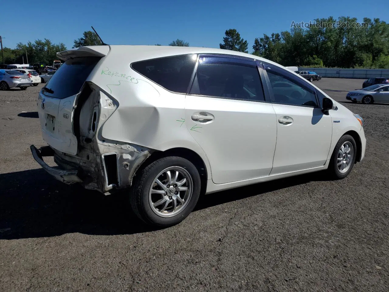 2014 Toyota Prius V  White vin: JTDZN3EU5EJ001832