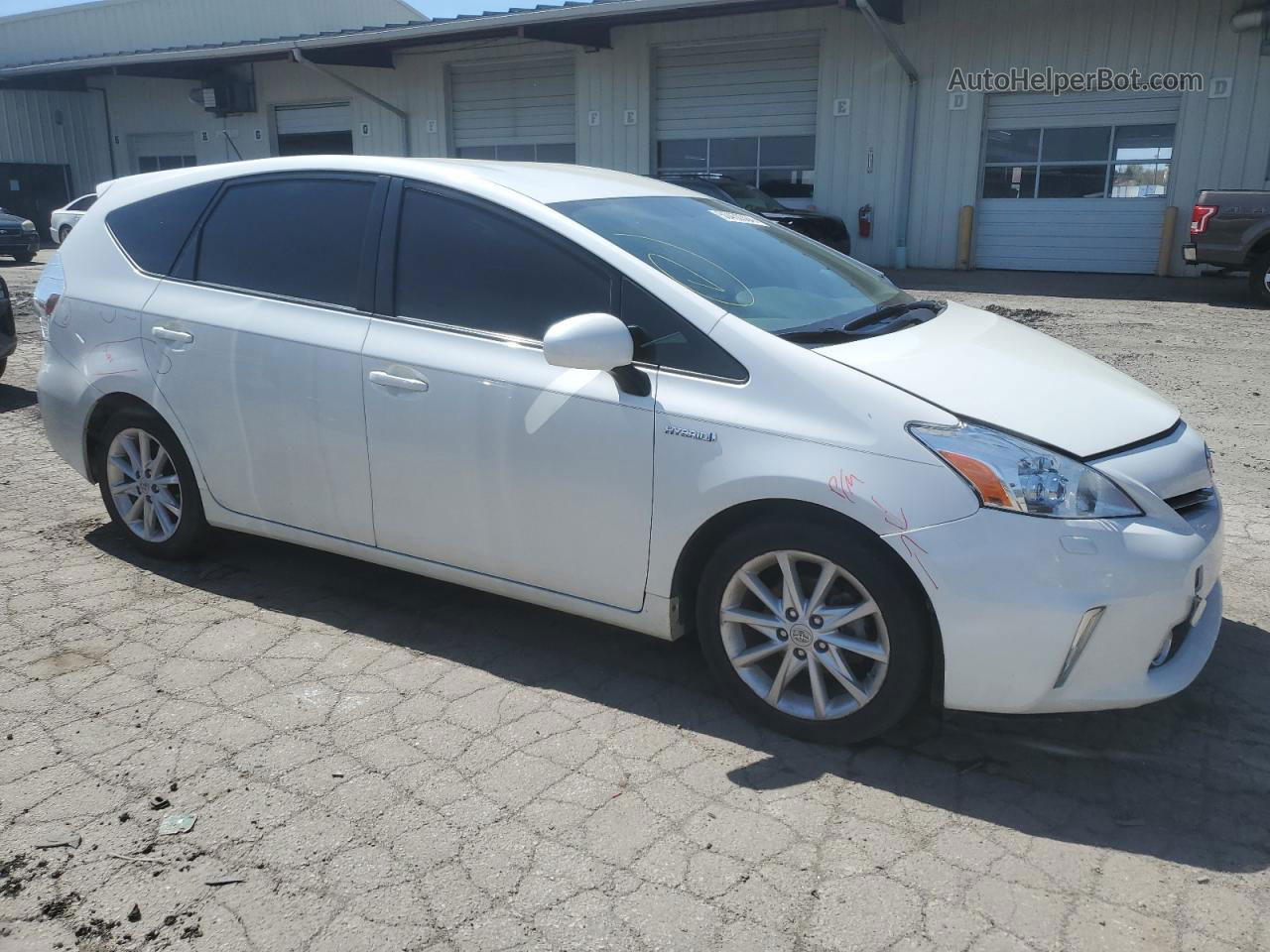 2012 Toyota Prius V  White vin: JTDZN3EU6C3135735