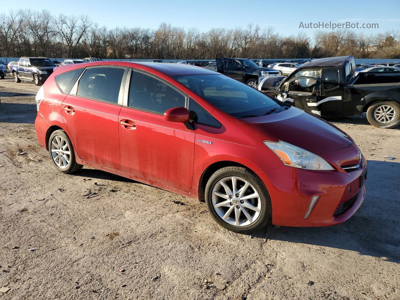 2014 Toyota Prius V  Красный vin: JTDZN3EU6E3298372