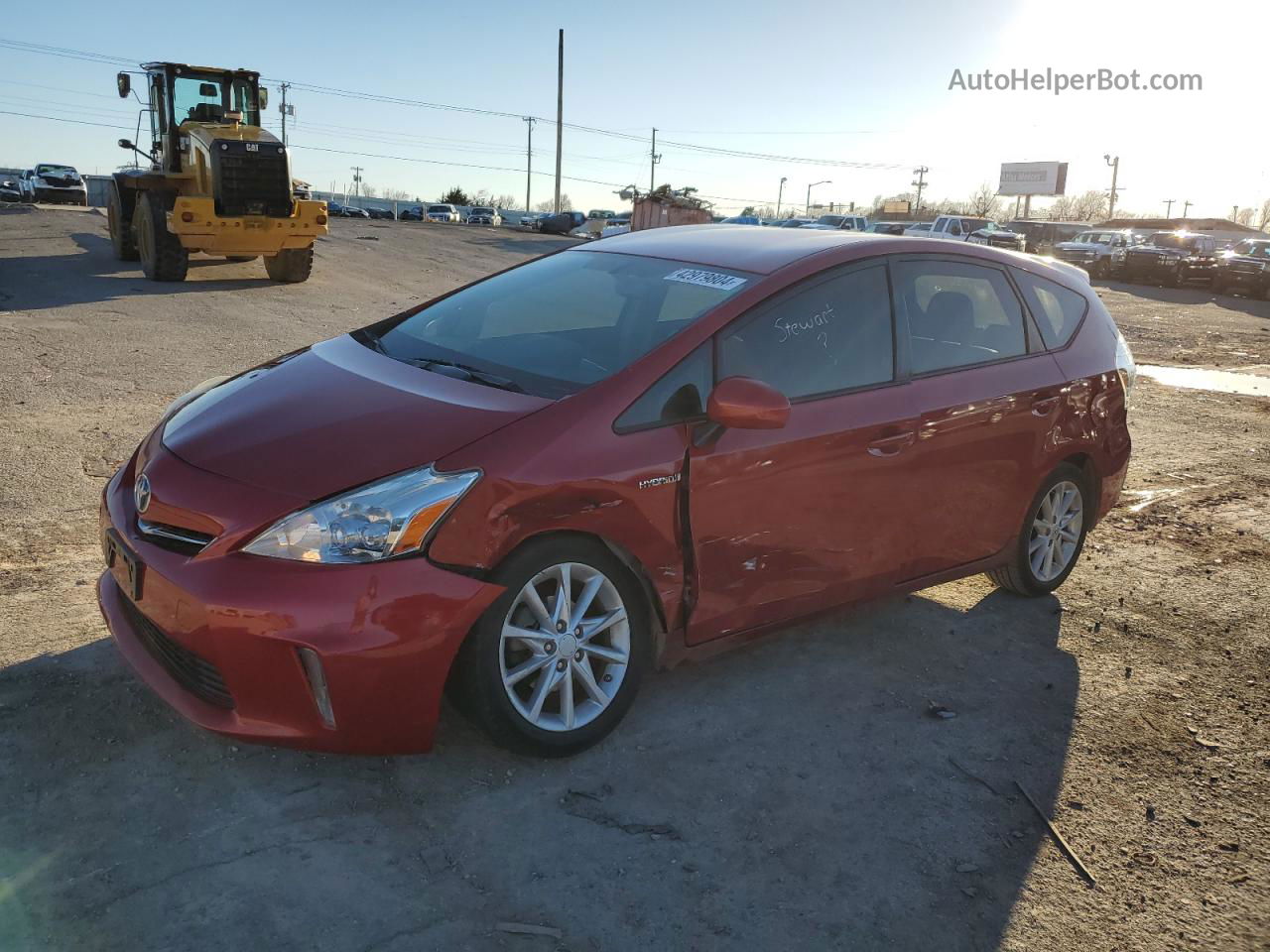 2014 Toyota Prius V  Red vin: JTDZN3EU6E3298372